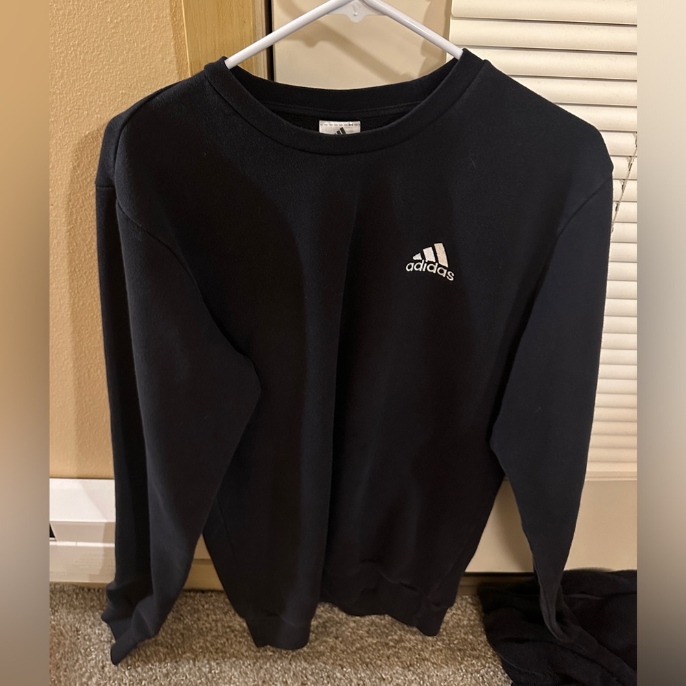 Adidas men’s pullover black size medium
